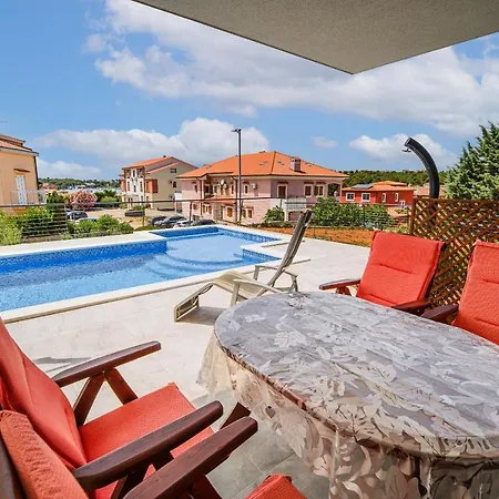 Apartment Kamenjak With Pool&seaview Banjole